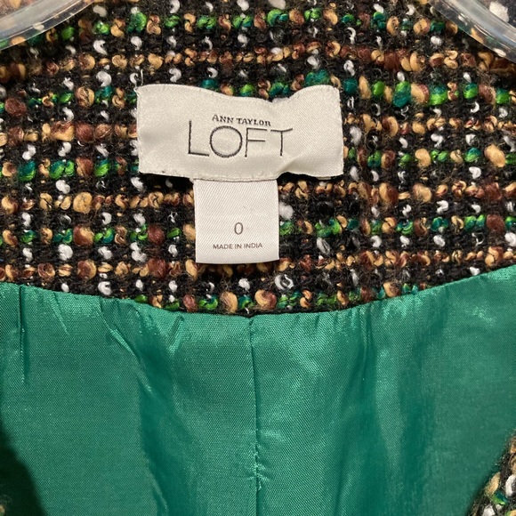 Ann Taylor Loft 3 Button Cropped Tweed Blazer Multi-Colored, Size 0 - Picture 5 of 12